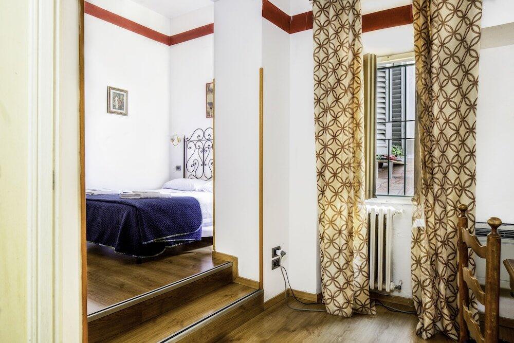 Foto de una habitación de PICCOLO HOTEL Con Access ZTL !!! Ɲel Ƈentro Storico di Ƒirenze !!!