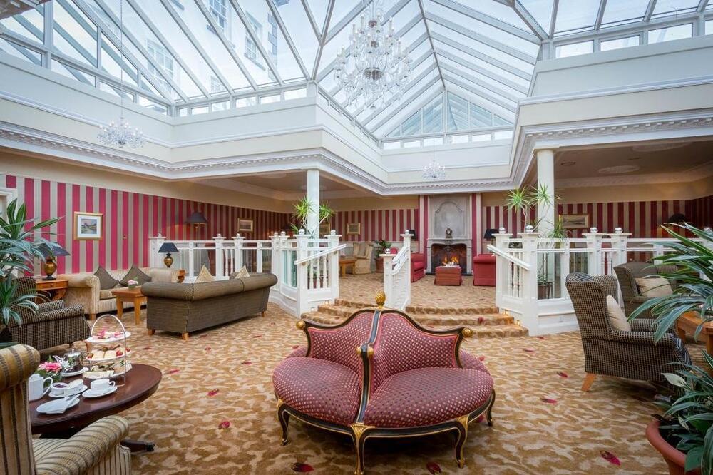 Foto de las zonas nobles de Slieve Russell Hotel Golf &amp;amp; Country Club