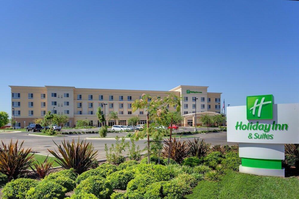 Foto del exterior de Hotel Holiday Inn &amp;amp; Suites Bakersfield