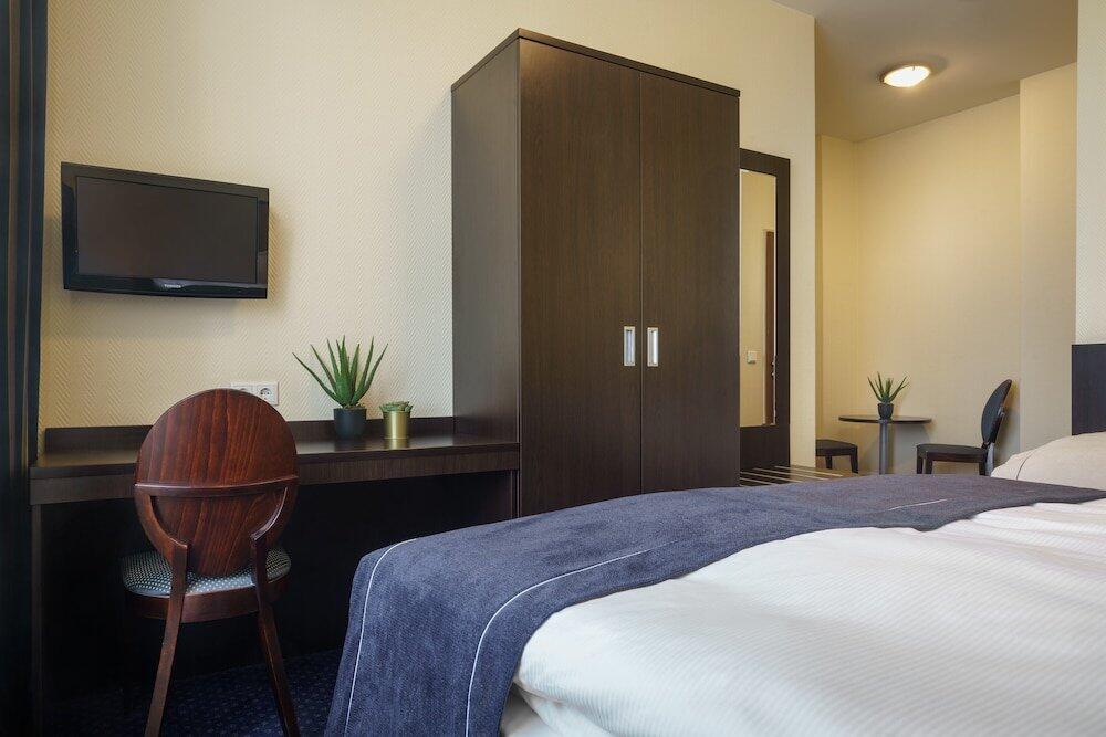 Room – Novum Hotel Continental Hamburg Hauptbahnhof