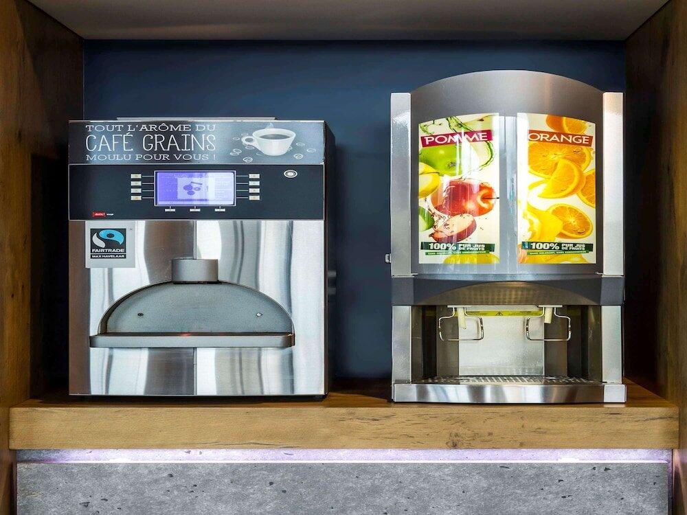 Foto de restauración de Hotel ibis budget Luxembourg Aéroport