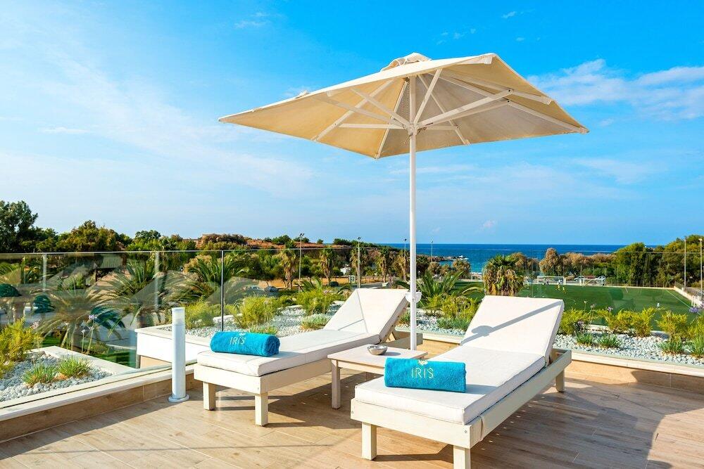 Foto del exterior de Hotel Airis Boutique &amp;amp; Suites