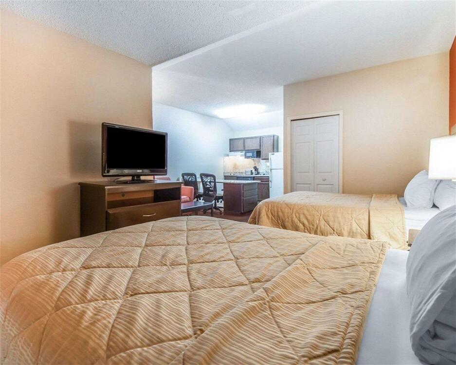 Foto de una habitación de Hotel MainStay Suites Knoxville Airport