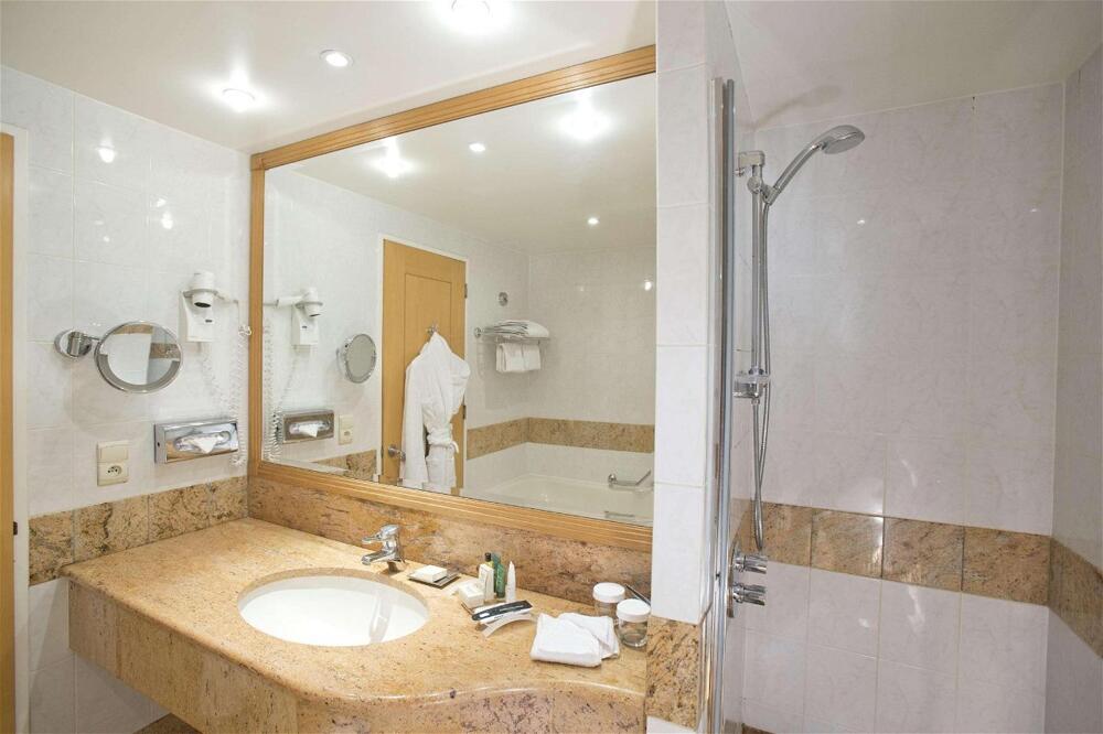 Foto general de Hotel Hilton Paris Charles De Gaulle Airport