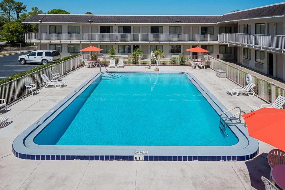 Foto de los servicios de Hotel Rodeway Inn Kissimmee Maingate West