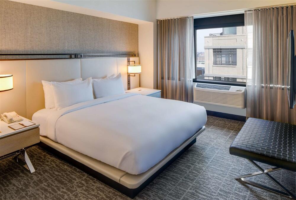 Room – DoubleTree by Hilton Hotel &amp;amp; Suites Jersey City