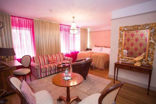 Room – Townhouse Boutique Hotel