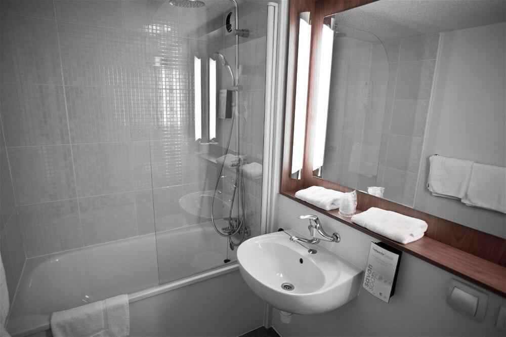 Foto del baño de Hotel Campanile Rouen Sud - Cléon Elbeuf