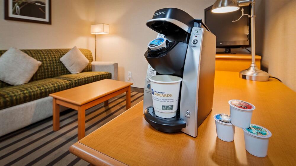 Foto de una habitación de Hotel Best Western King George Inn &amp;amp; Suites