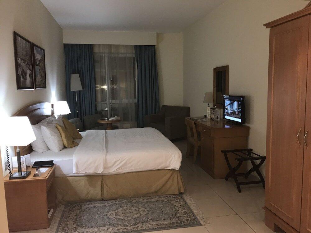Foto de una habitación de Hotel Golden Tulip Sharjah