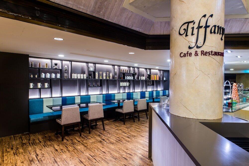 Foto de restauración de Hotel Furama City Centre (SG Clean)