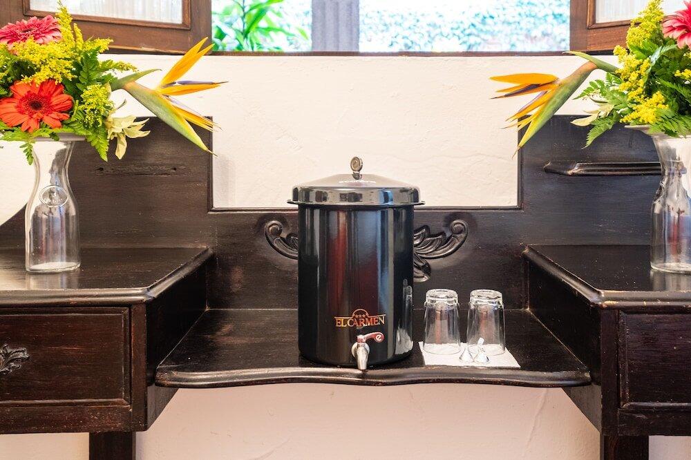 Foto de una habitación de El Carmen Hotel