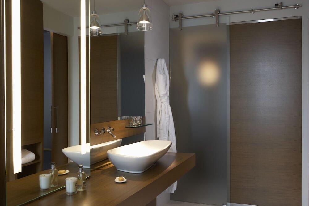 Foto del baño de Hotel Le Germain Calgary