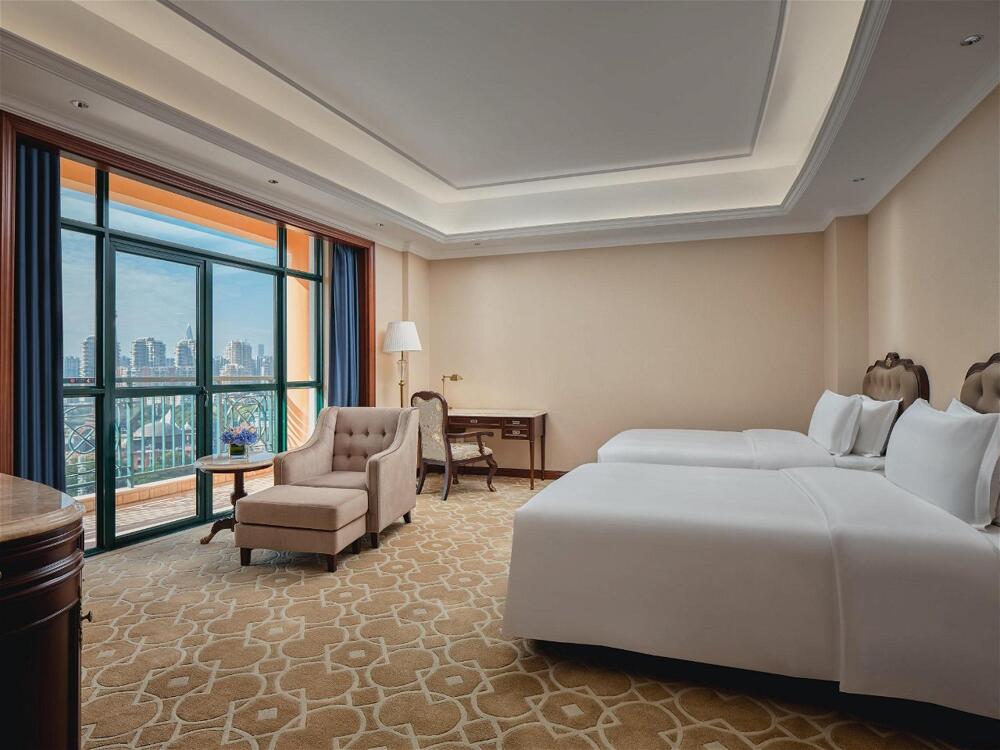 Foto de una habitación de The Venice Raytour Hotel Shenzhen (close to HappyValley and Window of the world, has 1500m² outdoor pool)