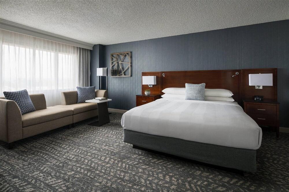 Foto de una habitación de Hotel Bakersfield Marriott at the Convention Center