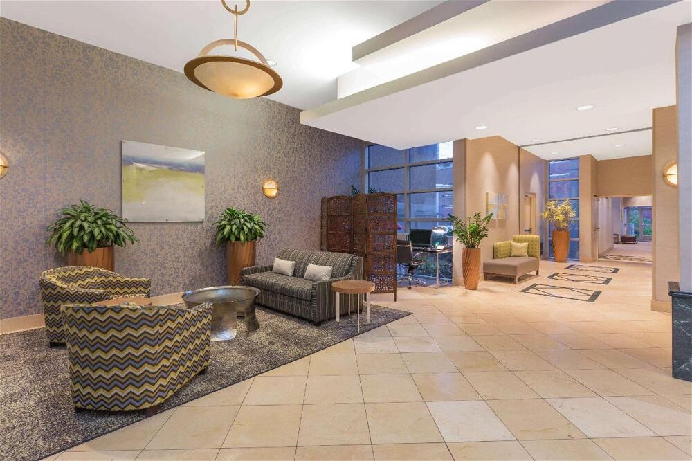 Foto de las zonas nobles de Hotel Wyndham Garden Buffalo Downtown