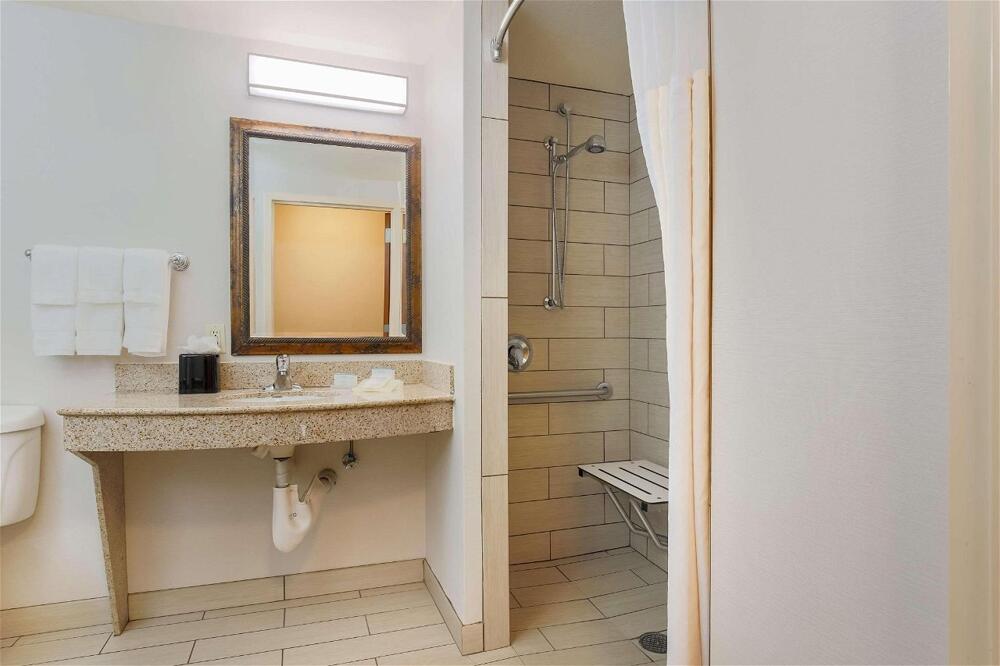 Foto del baño de Hotel Hilton Garden Inn Bakersfield