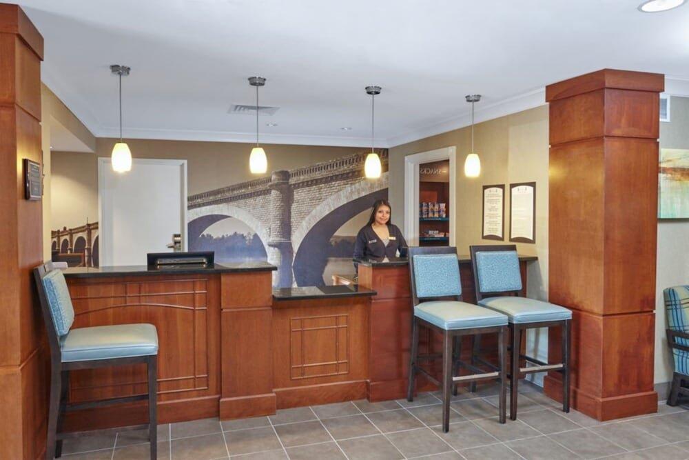 Exterior – Staybridge Suites Lincolnshire, an IHG Hotel