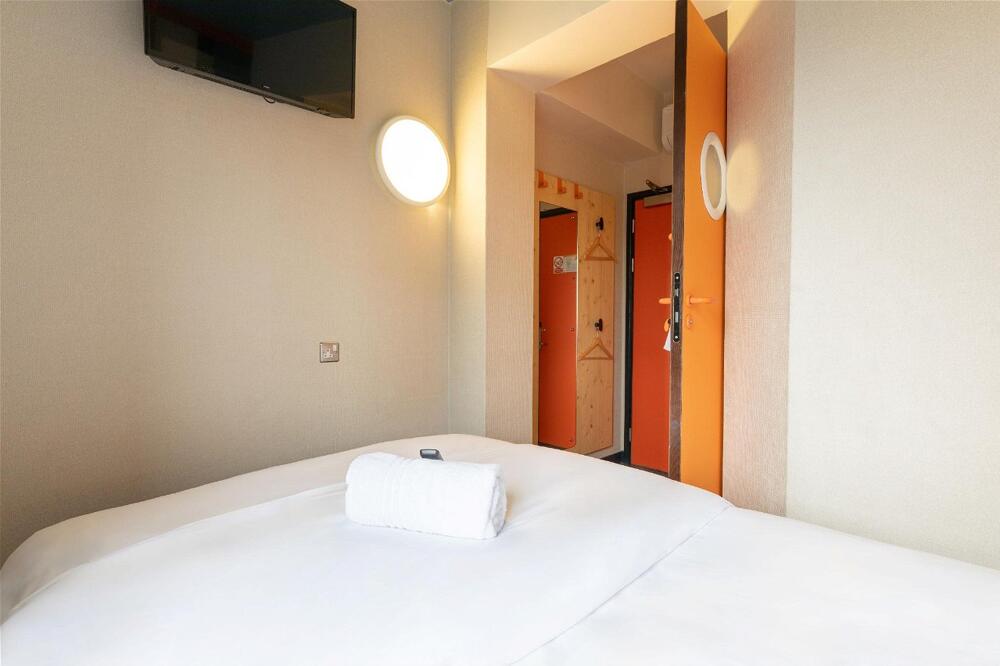 Foto de una habitación de easyHotel Glasgow City