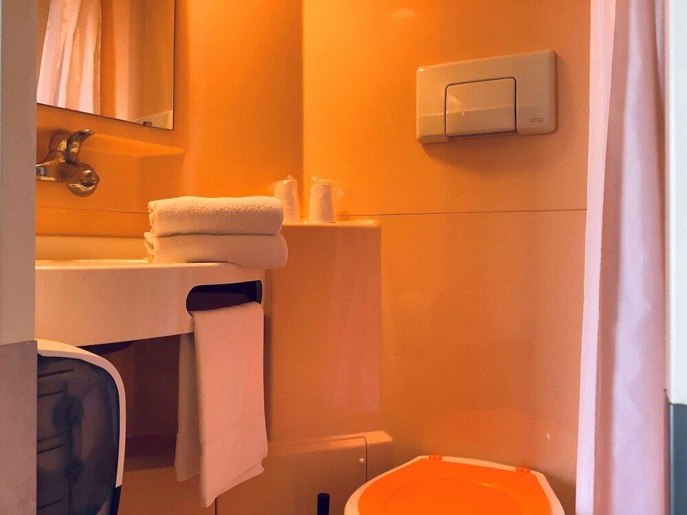 Foto del baño de Hotel Première Classe Chateauroux - Saint Maur