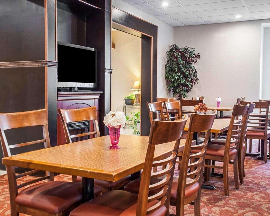 Foto de restauración de Hotel Quality Inn Airport