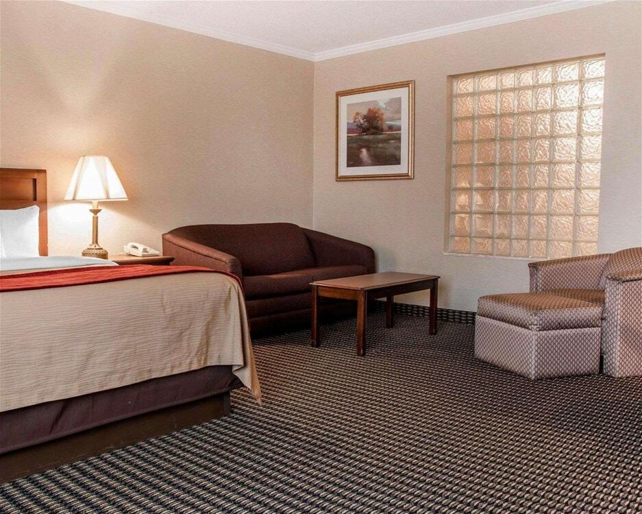 Foto de una habitación de Hotel Comfort Inn Livonia