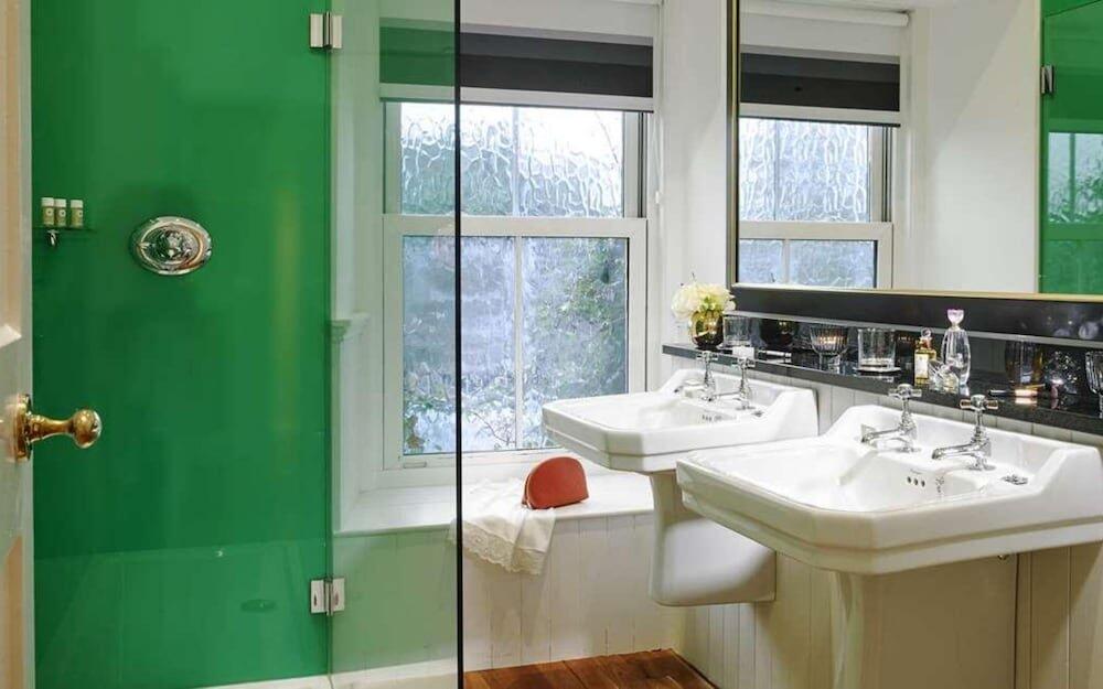 Foto del baño de Hotel The Dunraven, Adare