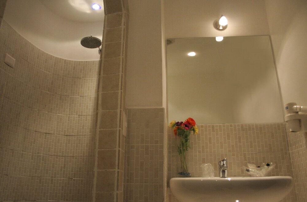 Foto del baño de Hotel Mediterraneo