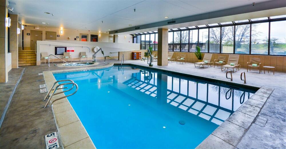 Foto de los servicios de Hotel Embassy Suites by Hilton Denver Central Park
