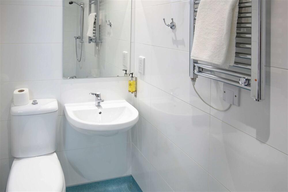 Bathroom – Best Western Lancaster Morecambe Lothersdale Hotel