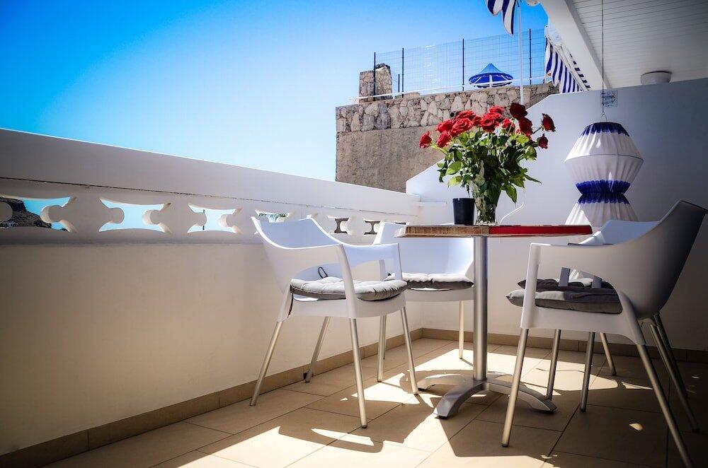 Foto de una habitación de Calypso Oasis Apartments
