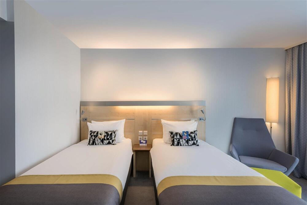 Foto de una habitación de Holiday Inn Express Gütersloh, an IHG Hotel