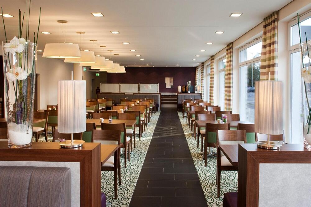 Foto de restauración de Holiday Inn Express Gütersloh, an IHG Hotel
