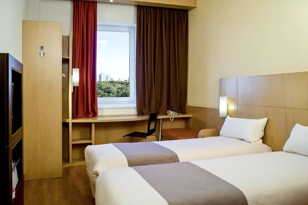 Foto de una habitación de Hotel ibis Marseille Provence Aéroport
