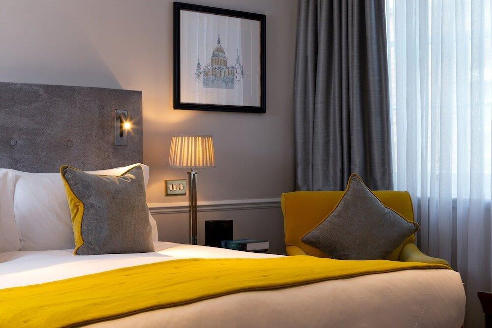Foto de una habitación de Hotel Dukes London