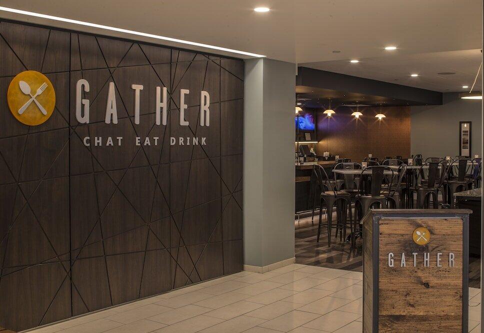 Foto de restauración de Crowne Plaza Hotel and Suites Pittsburgh South, an IHG Hotel