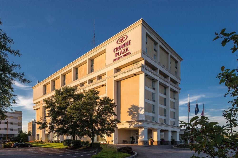 Foto del exterior de Crowne Plaza Hotel and Suites Pittsburgh South, an IHG Hotel