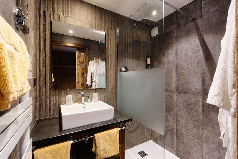 Foto del baño de Les Gentianettes Hotel &amp;amp; Spa