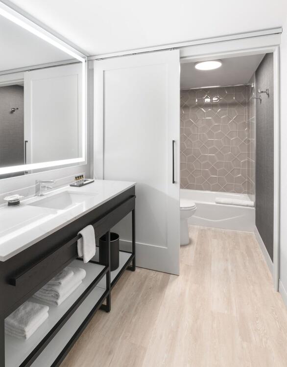Bathroom – Hotel Hyatt Regency Deerfield