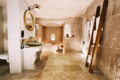 Foto del baño de Hotel Millstone Cave Suites
