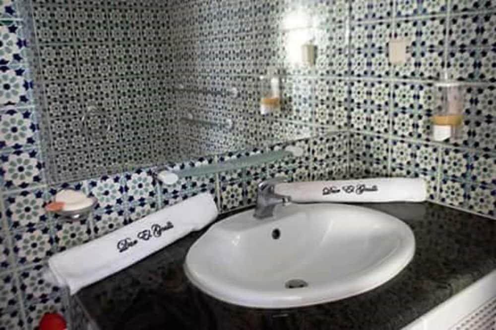 Foto del baño de Bed-and-Breakfast Dar El Goulli