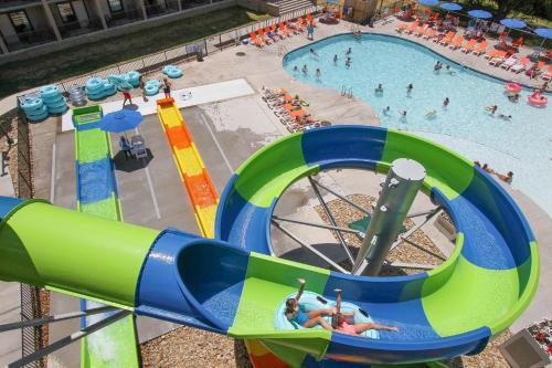 Foto de los servicios de Hotel Country Cascades Waterpark Resort