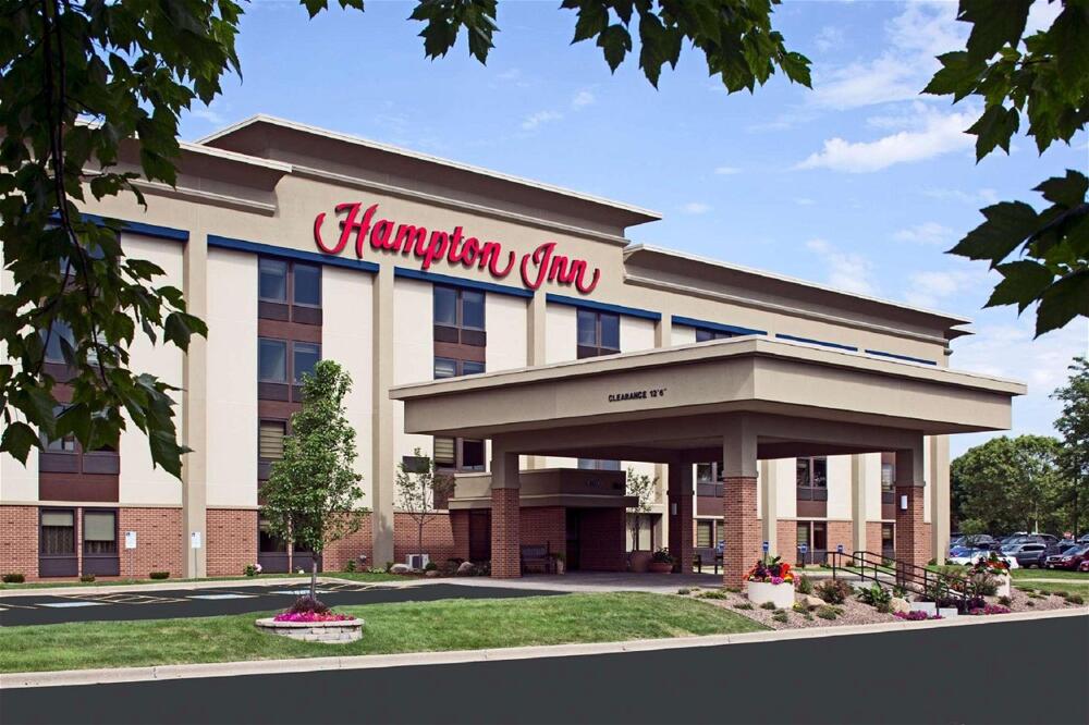 Foto del exterior de Hotel Hampton Inn Madison East Towne Mall Area