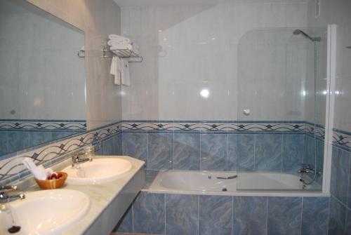 Foto del baño de Hotel Meleiros