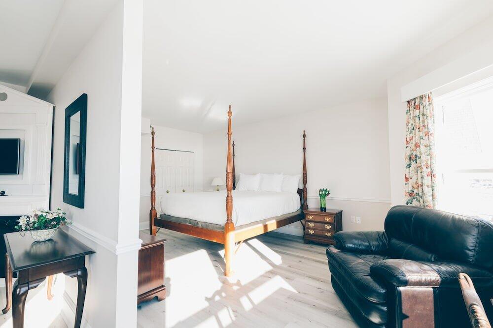 Foto de una habitación de Hotel Loyalist Country Inn &amp;amp; Conference Centre