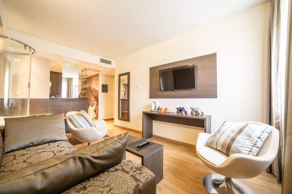 Foto de una habitación de HB Aosta Hotel &amp;amp; Balcony SPA