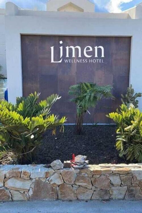 Foto del exterior de Limen Wellness Hotel