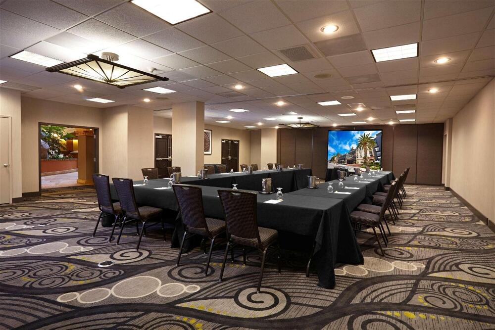 Foto general de Hotel Embassy Suites by Hilton Los Angeles International Airport South