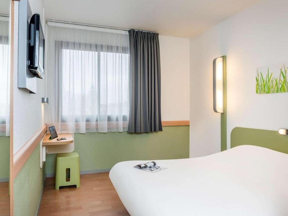 Foto general de Greet Hotel Evreux Centre - ex Ibis Budget