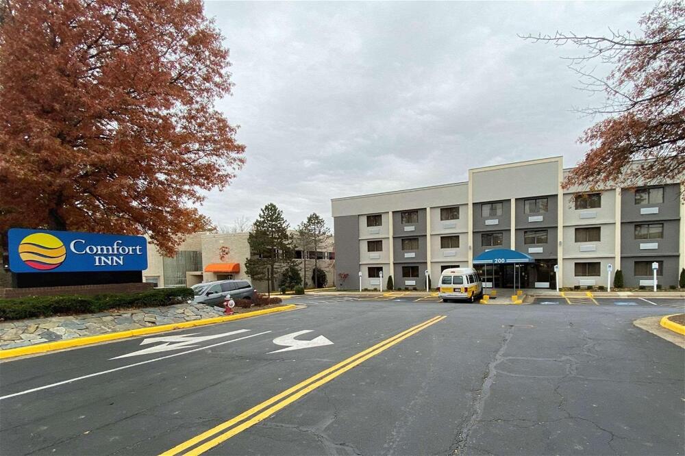 Foto del exterior de Hotel Comfort Inn Herndon-Reston